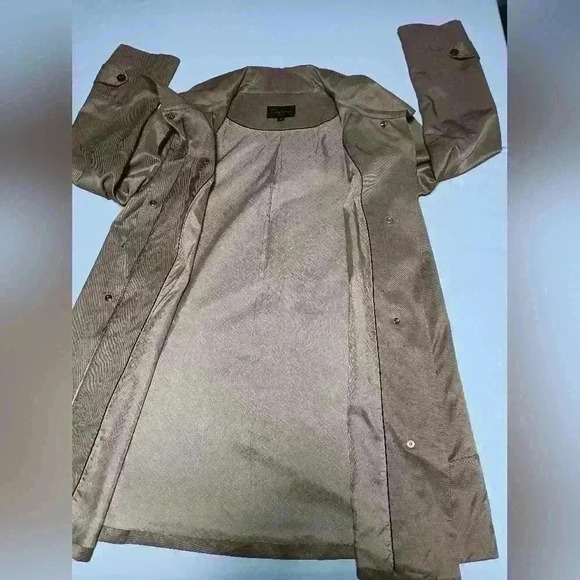 Cole Haan Trench Coat. Ladies Size 6 - Picture 7 of 11